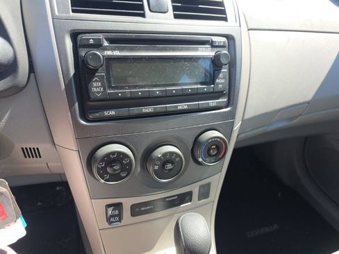Used 2012 Toyota Corolla LE FWD image 10