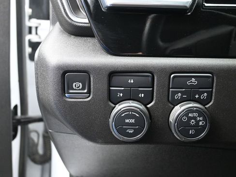 Certified 2025 Chevrolet Silverado 2500 LT w/ Convenience Package image 13