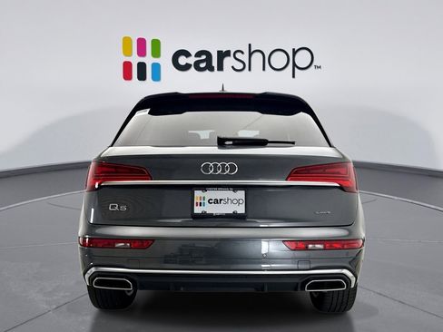Used 2024 Audi Q5 e Premium w/ Convenience Package image 4