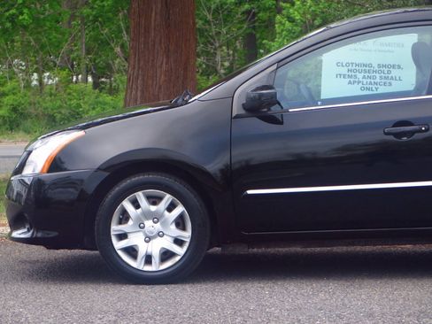 Used 2011 Nissan Sentra 2.0 S FWD image 22