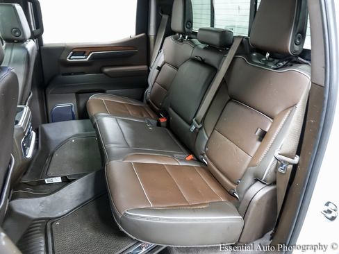 Used 2022 GMC Sierra 1500 Denali w/ Denali Reserve Package image 11