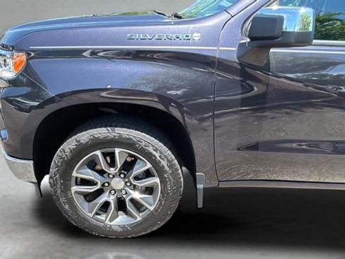 Used 2023 Chevrolet Silverado 1500 LT AWD/4WD image 33