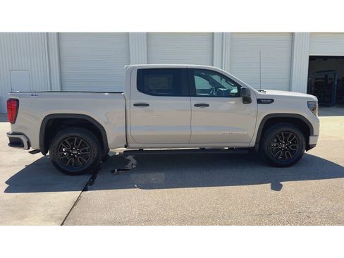 New 2026 GMC Sierra 1500 Pro w/ Graphite Edition image 9