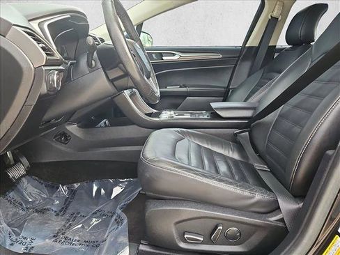 Used 2018 Ford Fusion Energi SE image 16
