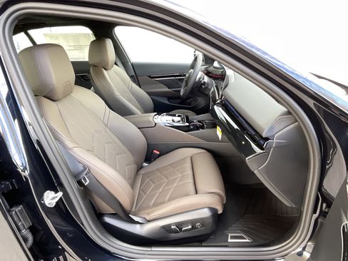 New 2026 BMW 530i w/ M Sport Package image 22