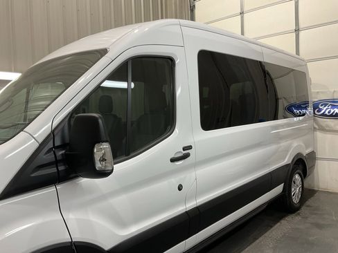 Used 2025 Ford Transit 350 XLT image 5