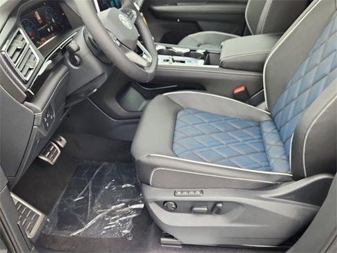 New 2026 Volkswagen Atlas Cross Sport SEL Premium R-Line image 7