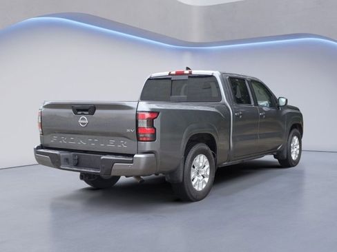 Used 2024 Nissan Frontier SV w/ Technology Package RWD image 3