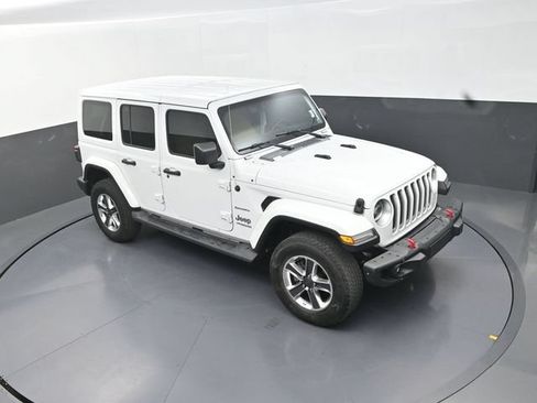Used 2021 Jeep Wrangler Unlimited Sahara AWD/4WD image 12