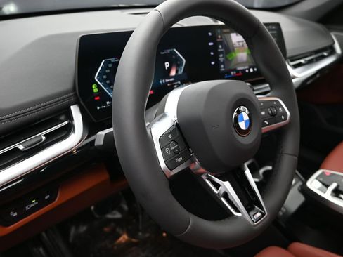 New 2026 BMW X1 xDrive28i w/ M Sport Package AWD/4WD image 12