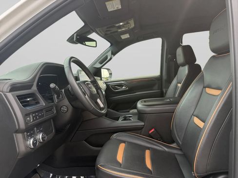 Used 2022 GMC Yukon AT4 AWD/4WD image 16