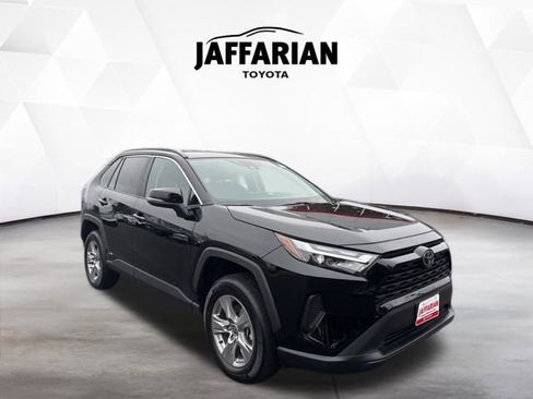 Certified 2025 Toyota RAV4 LE image 1