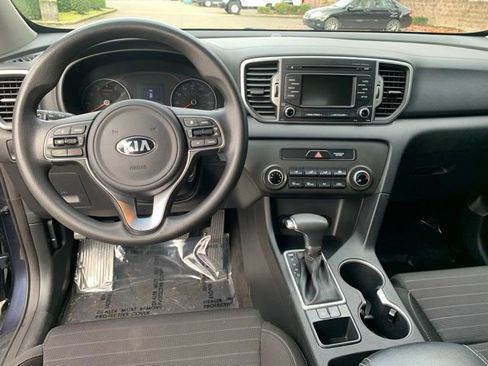 Used 2018 Kia Sportage LX image 12