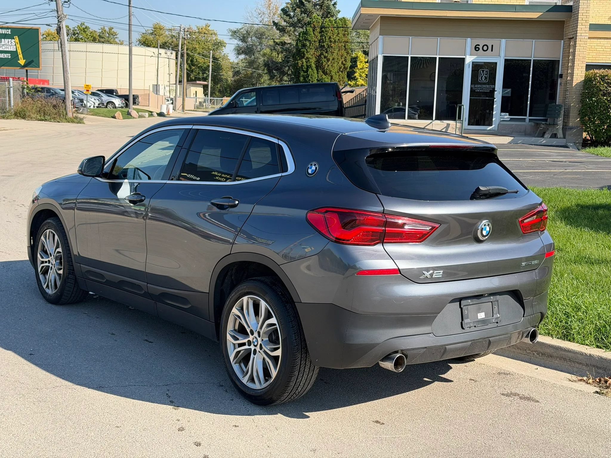 Used 2018 BMW X2 sDrive28i w/ Convenience Package FWD image 3