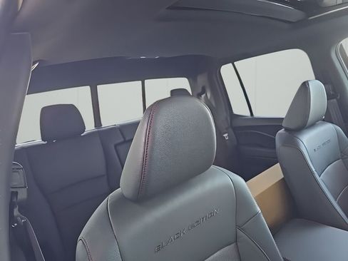 New 2026 Honda Ridgeline Black Edition image 9