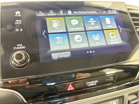 Used 2020 Honda Pilot Touring image 23