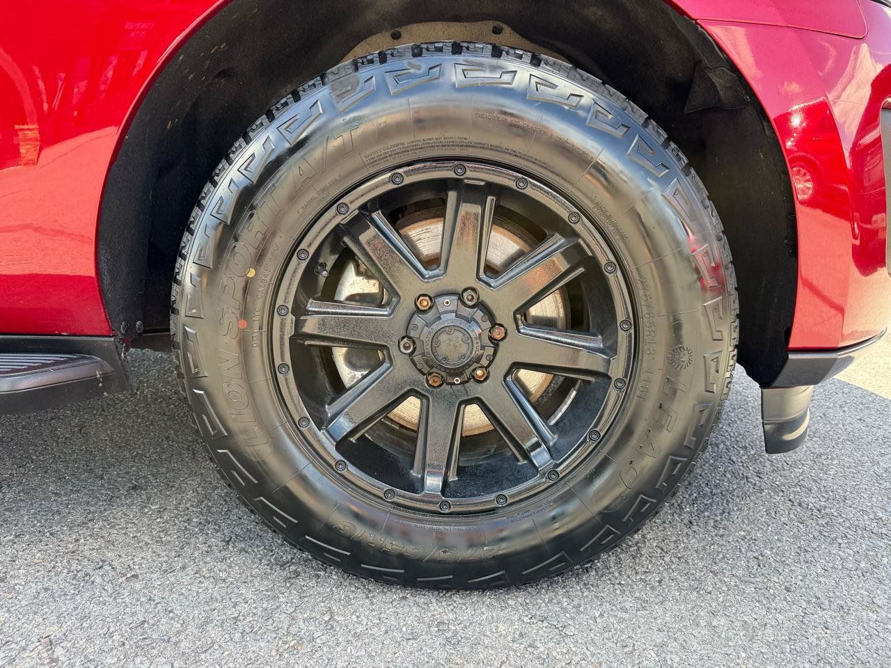 Used 2018 Ford Expedition XLT AWD/4WD image 38