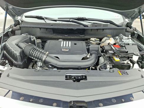 Certified 2025 Cadillac XT6 Luxury image 32