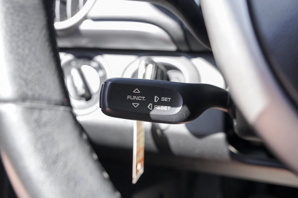 Used 2006 Porsche Cayman S RWD image 15