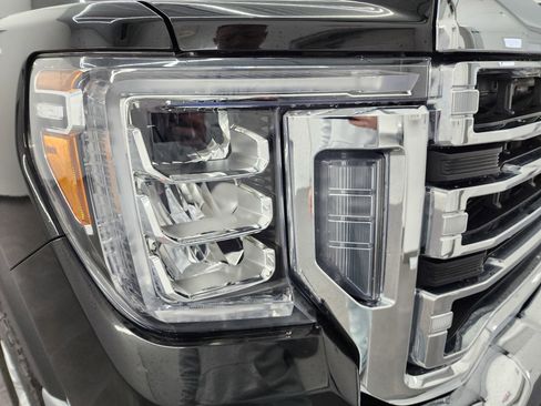 Used 2022 GMC Sierra 2500 SLT w/ LPO, GMC Protection Package image 21
