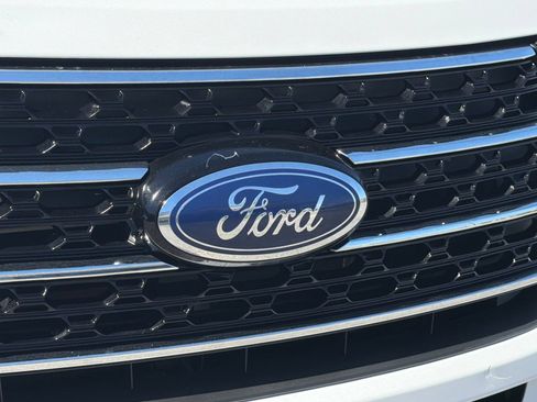 Used 2020 Ford Explorer XLT w/ Equipment Group 202A RWD image 42
