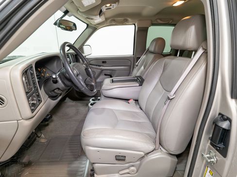 Used 2004 Chevrolet Silverado 1500 w/ Light Duty Power Package image 15