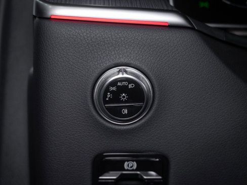 New 2026 Mercedes-Benz GLC 300 image 19