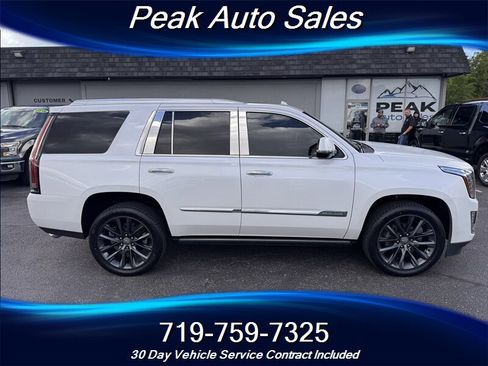Used 2016 Cadillac Escalade Premium AWD/4WD image 8