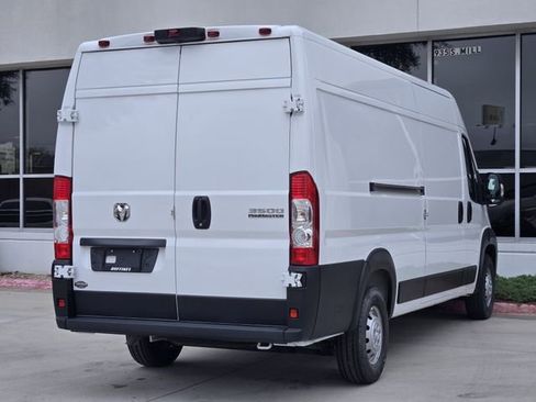 New 2024 RAM ProMaster 2500 w/ Safety Group FWD image 4