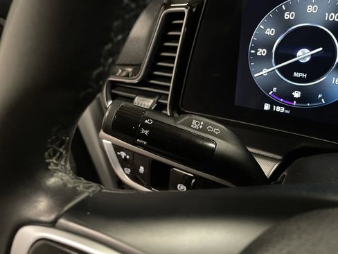 Used 2023 Kia Sportage SX image 22