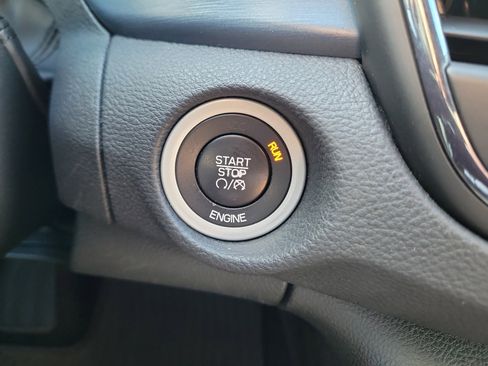 Used 2015 Chrysler 200 S w/ Navigation & Sound Group I FWD image 30
