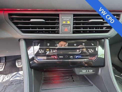 Certified 2025 Volkswagen Jetta GLI Autobahn image 21