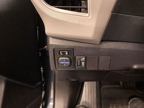 Used 2014 Toyota Corolla L image 14