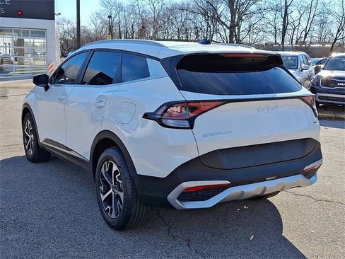 Certified 2023 Kia Sportage EX image 4