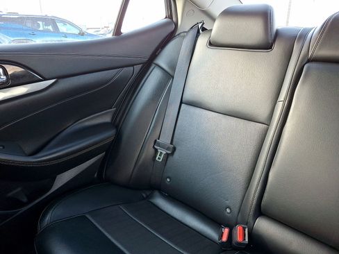 Used 2023 Nissan Maxima SV w/ Floor Mat Group FWD image 12
