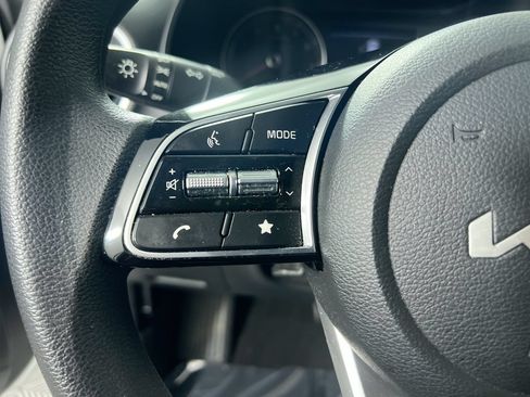 Certified 2024 Kia Forte LXS w/ LXS Technology Package FWD image 16