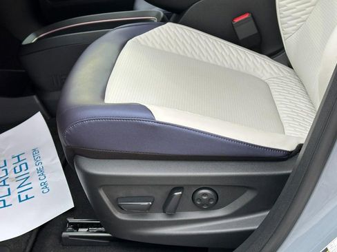 New 2026 Nissan Leaf Platinum+ w/ Cargo Package (Platinum+) image 12