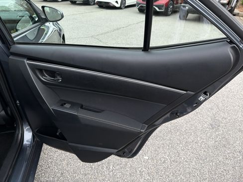 Used 2017 Toyota Corolla LE image 27