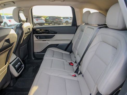 Used 2025 Lincoln Nautilus Reserve AWD/4WD image 8