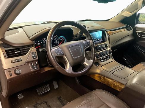 Used 2017 GMC Yukon Denali w/ Open Road Package RWD image 17