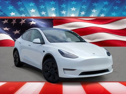 Used 2024 Tesla Model Y 2WD