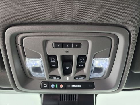 Used 2024 GMC Sierra 2500 Denali w/ Denali Reserve Package image 61