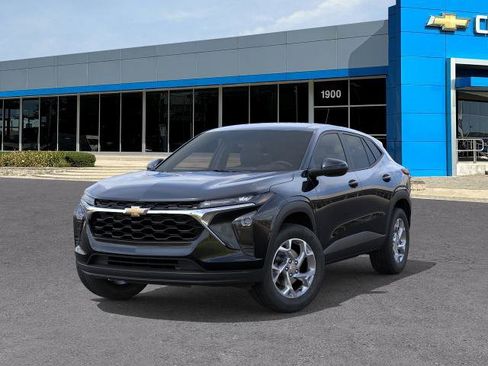 New 2026 Chevrolet Trax LS FWD image 6