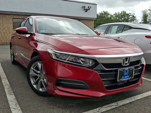 Used 2018 Honda Accord LX image 2