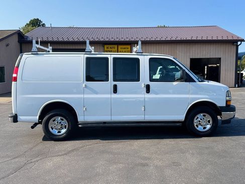 Used 2023 Chevrolet Express 2500 w/ Driver Convenience Package image 3