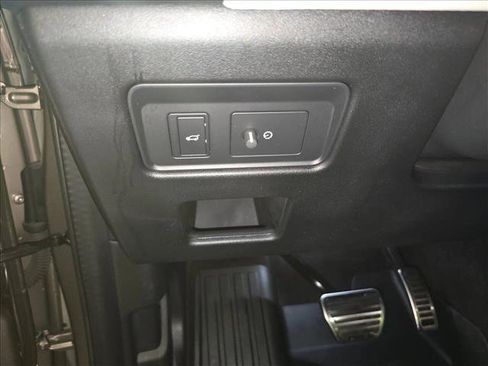 Used 2023 Land Rover Discovery S R-Dynamic AWD/4WD image 26