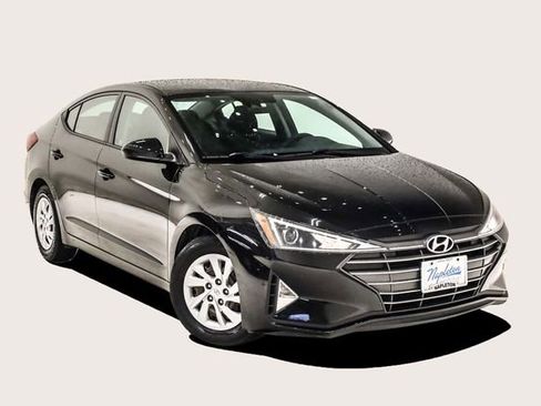 Used 2020 Hyundai Elantra SE w/ Cargo Package (C1) image 2
