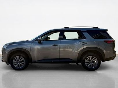 Used 2025 Nissan Pathfinder SV