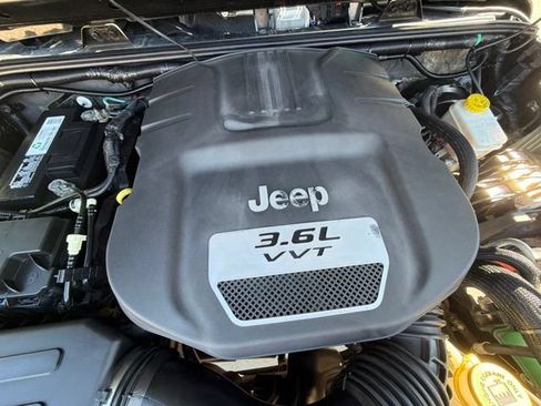 Used 2012 Jeep Wrangler Sport AWD/4WD image 88