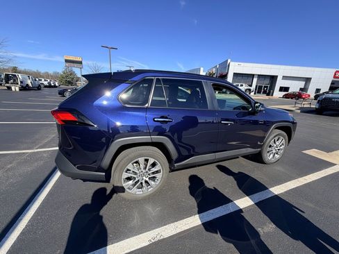 Used 2024 Toyota RAV4 Limited w/ Weather Package image 8